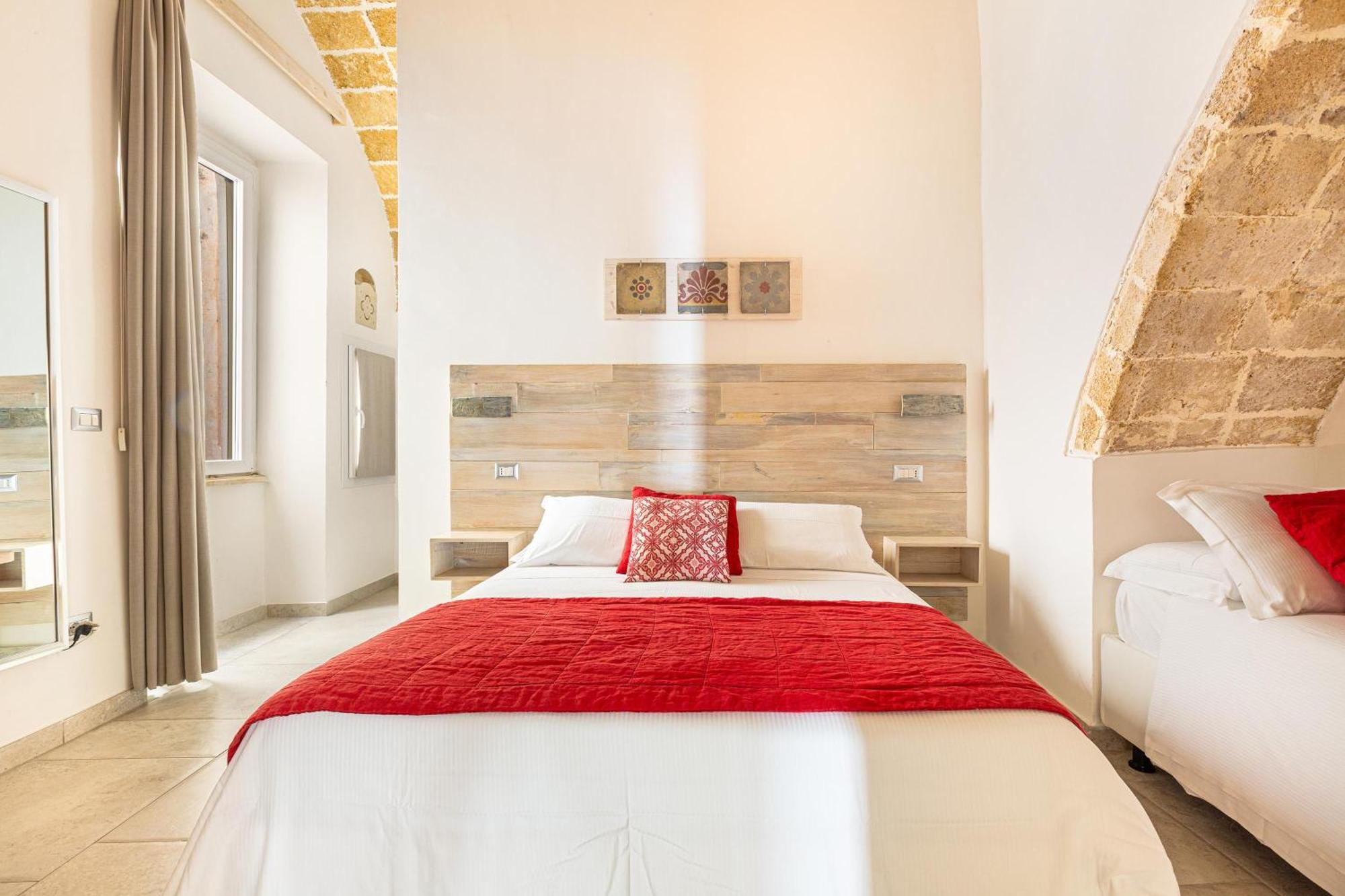 Clara Domus Bed & Breakfast Gallipoli Bagian luar foto